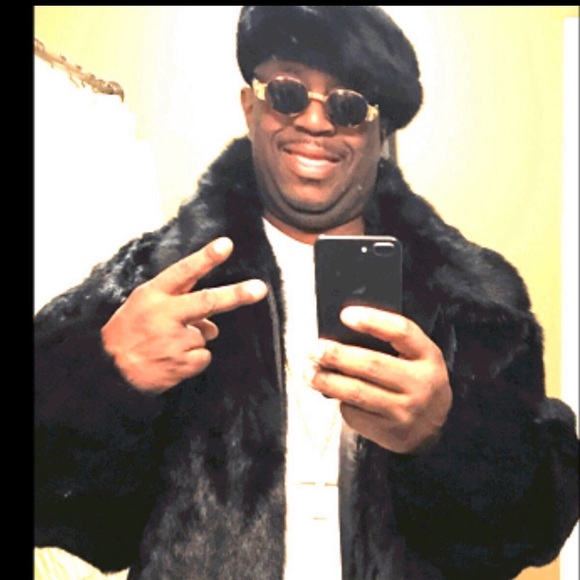 Black mink with hat